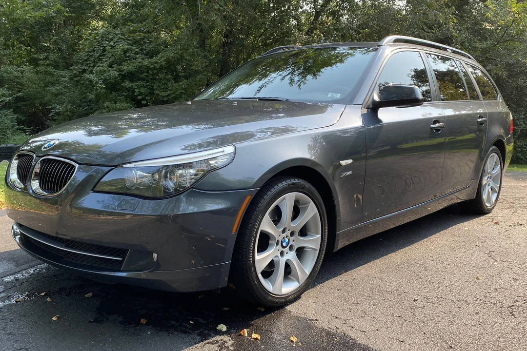2010 BMW E61 5 Series Touring - Image 2 of 31
