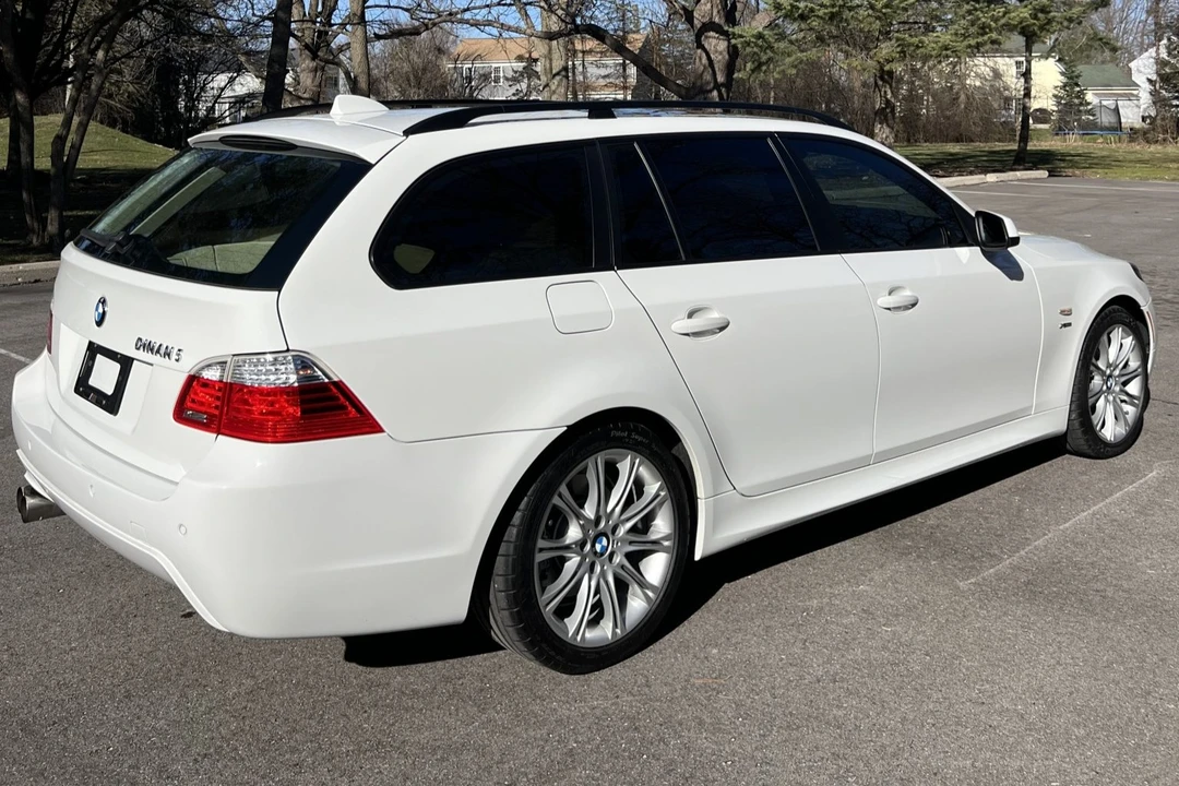 2010 BMW E61 5 Series Touring - Image 2 of 9