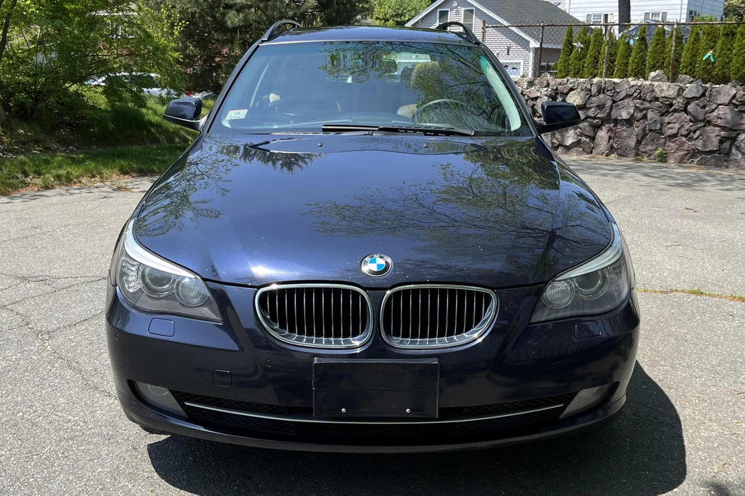 2010 BMW E61 5 Series Touring - Image 2 of 31