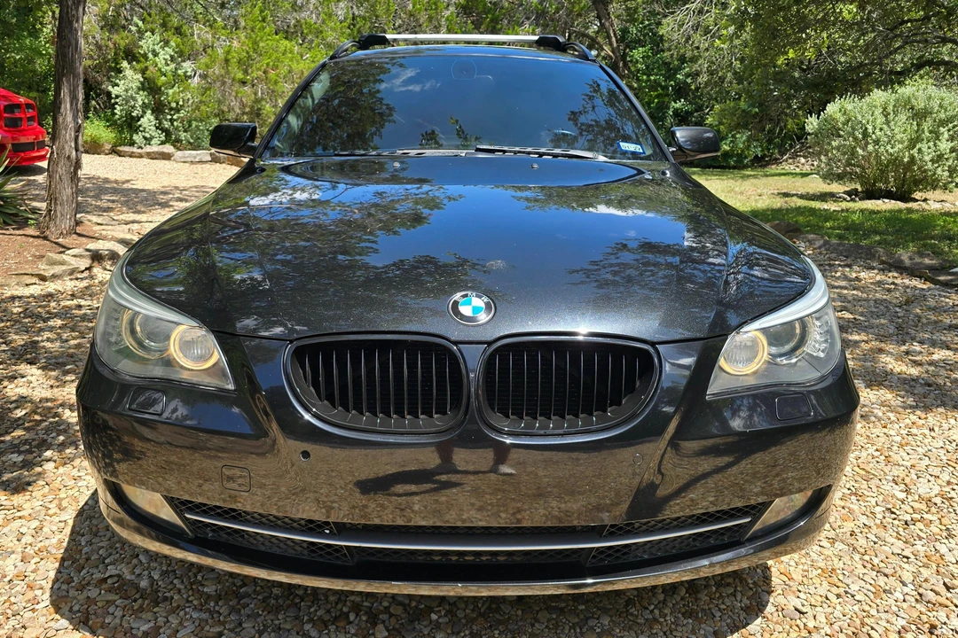 2010 BMW E61 5 Series Touring - Image 2 of 31
