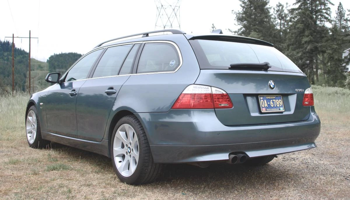 2010 BMW - Image 4 of 24