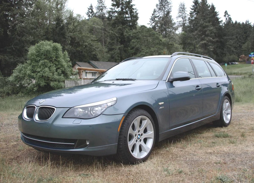2010 BMW - Image 20 of 24