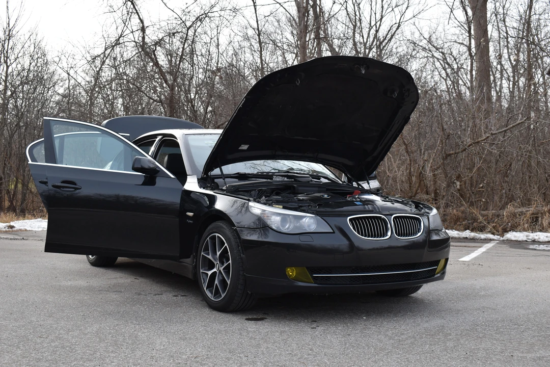 2010 BMW E60 5 Series Sedan - Image 22 of 31
