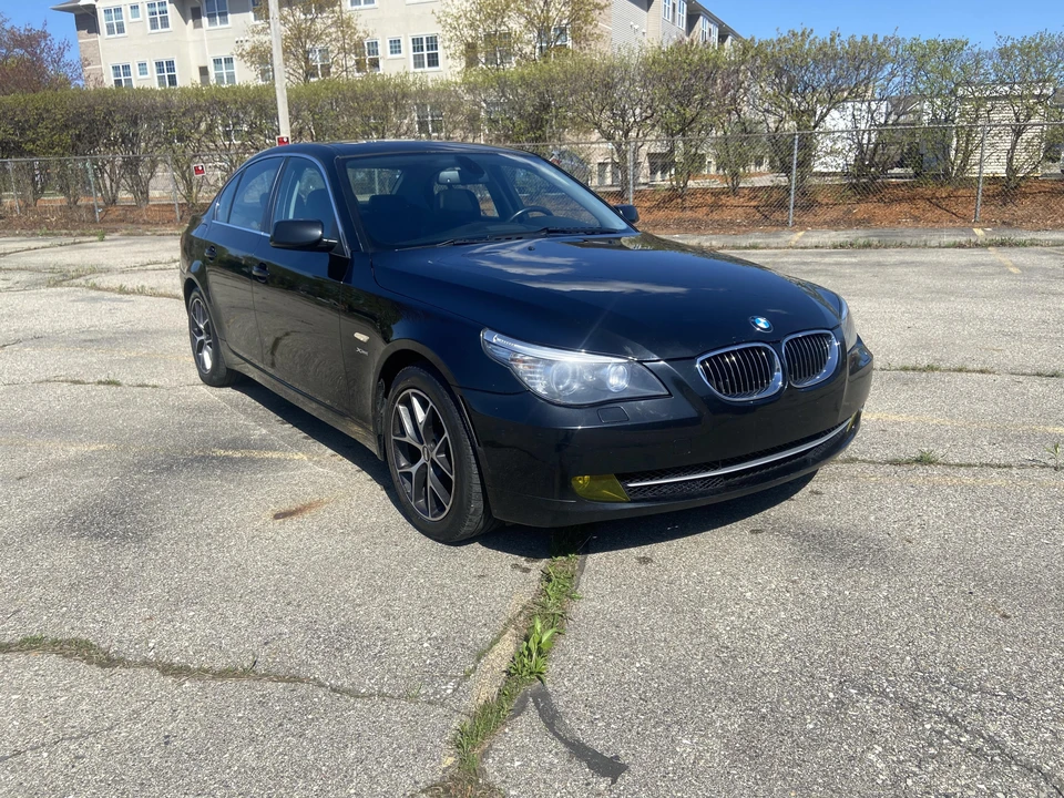 2010 BMW E60 5 Series Sedan - Image 21 of 31