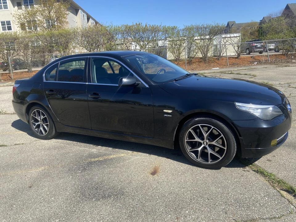 2010 BMW E60 5 Series Sedan - Image 20 of 31