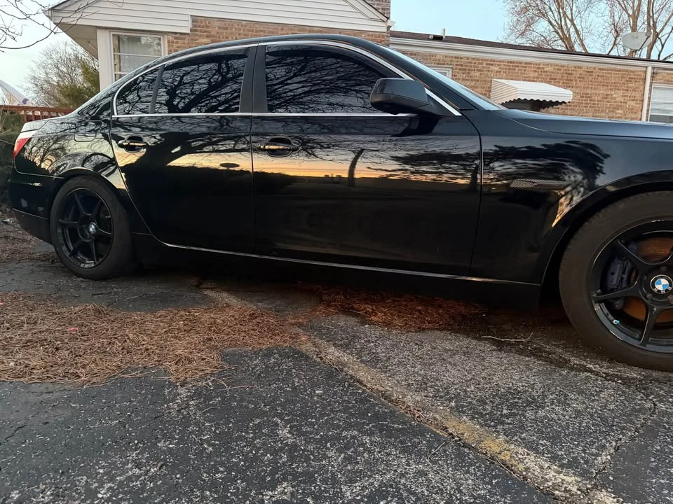 2010 BMW E60 5 Series Sedan - Image 5 of 17