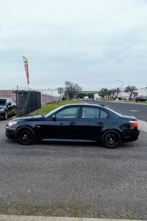 2010 BMW 5 Series - Image 10 of 19