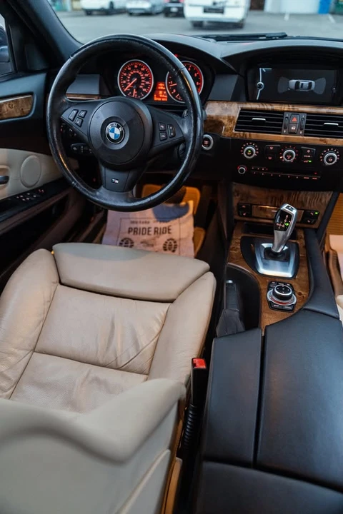 2010 BMW 5 Series - Image 15 of 19