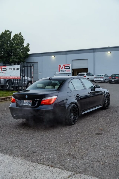 2010 BMW 5 Series - Image 7 of 19