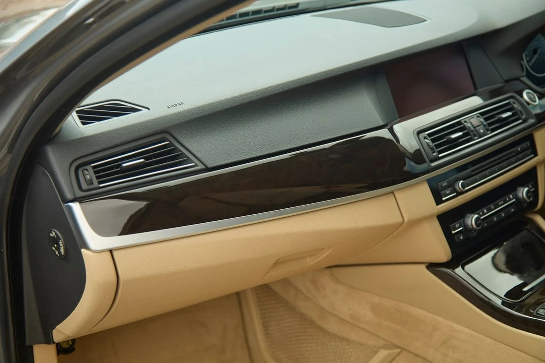 2010 BMW F10 550i & M550d Sedan - Image 30 of 30