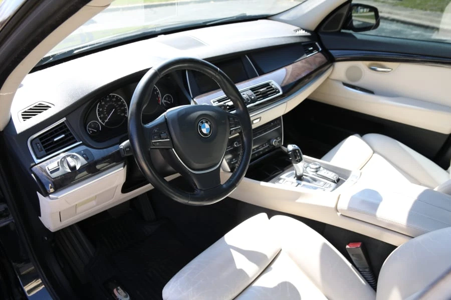 2010 BMW 5 Series - Image 12 of 29