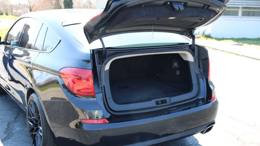 2010 BMW 5 Series - Image 25 of 29
