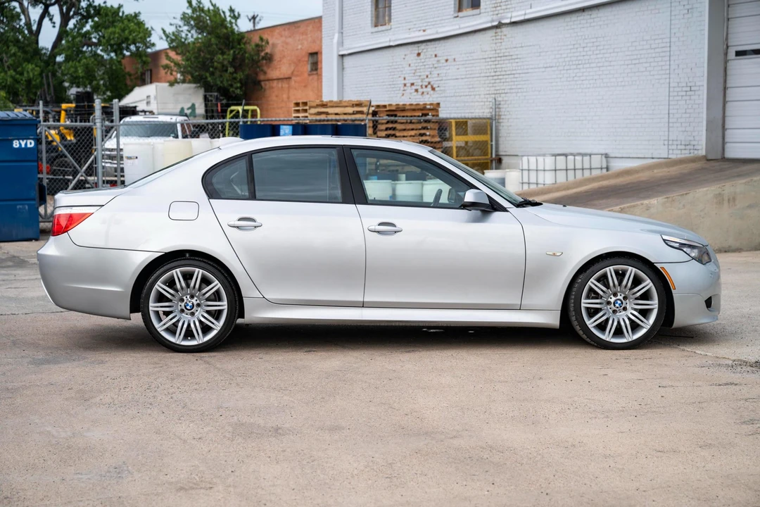 2010 BMW E60 545i & 550i Sedan - Image 10 of 31