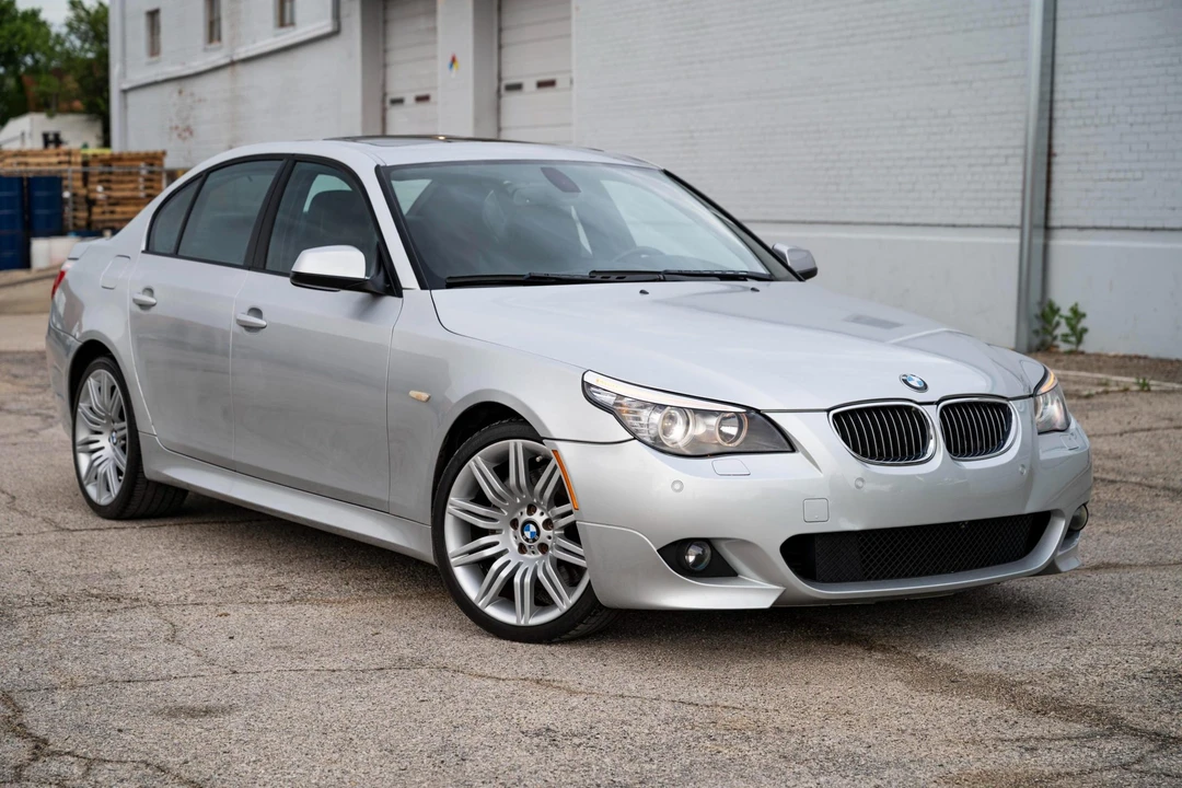 2010 BMW E60 545i & 550i Sedan - Image 8 of 31