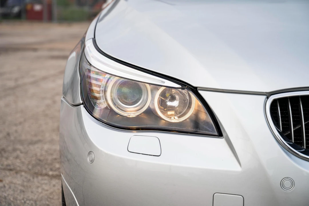 2010 BMW E60 545i & 550i Sedan - Image 31 of 31