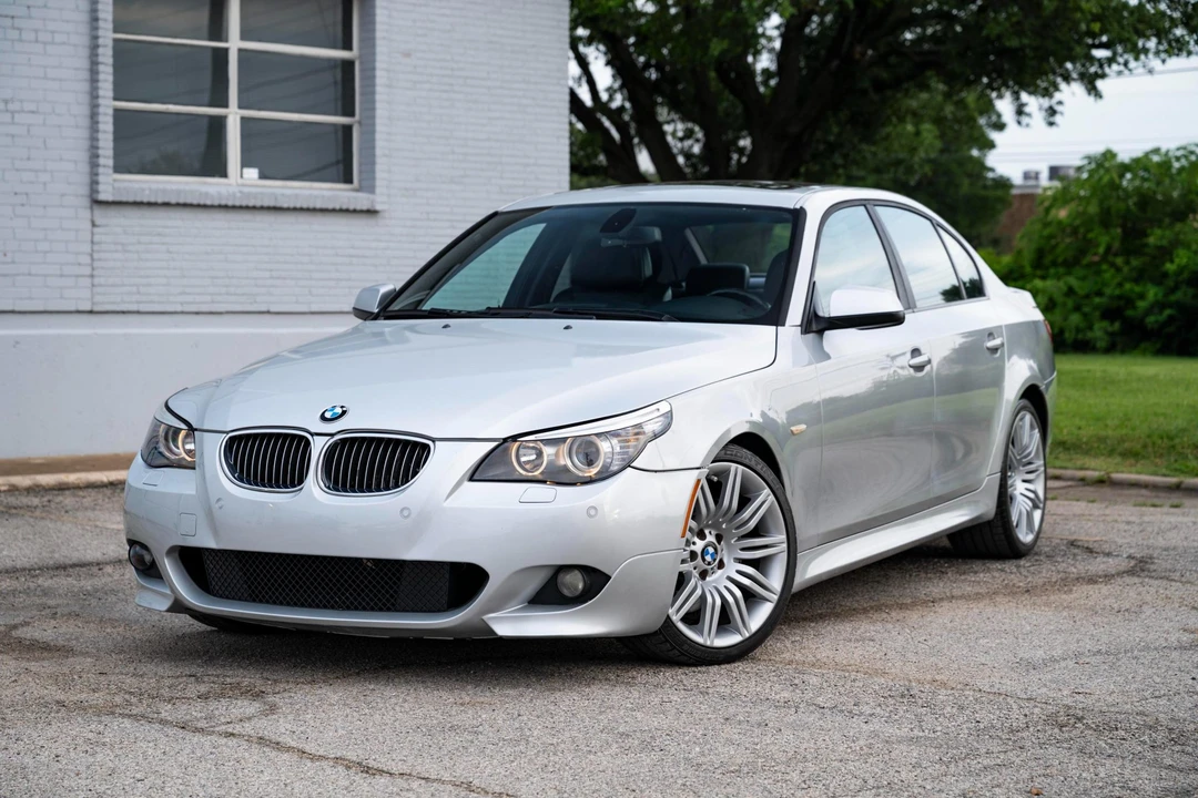 2010 BMW E60 545i & 550i Sedan - Image 3 of 31