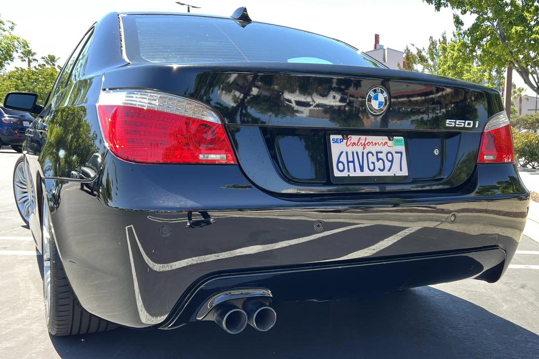 2010 BMW 5 Series - Image 5 of 31