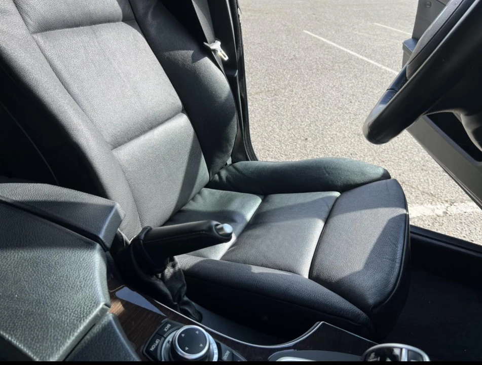 2010 BMW 5 Series - Image 30 of 31