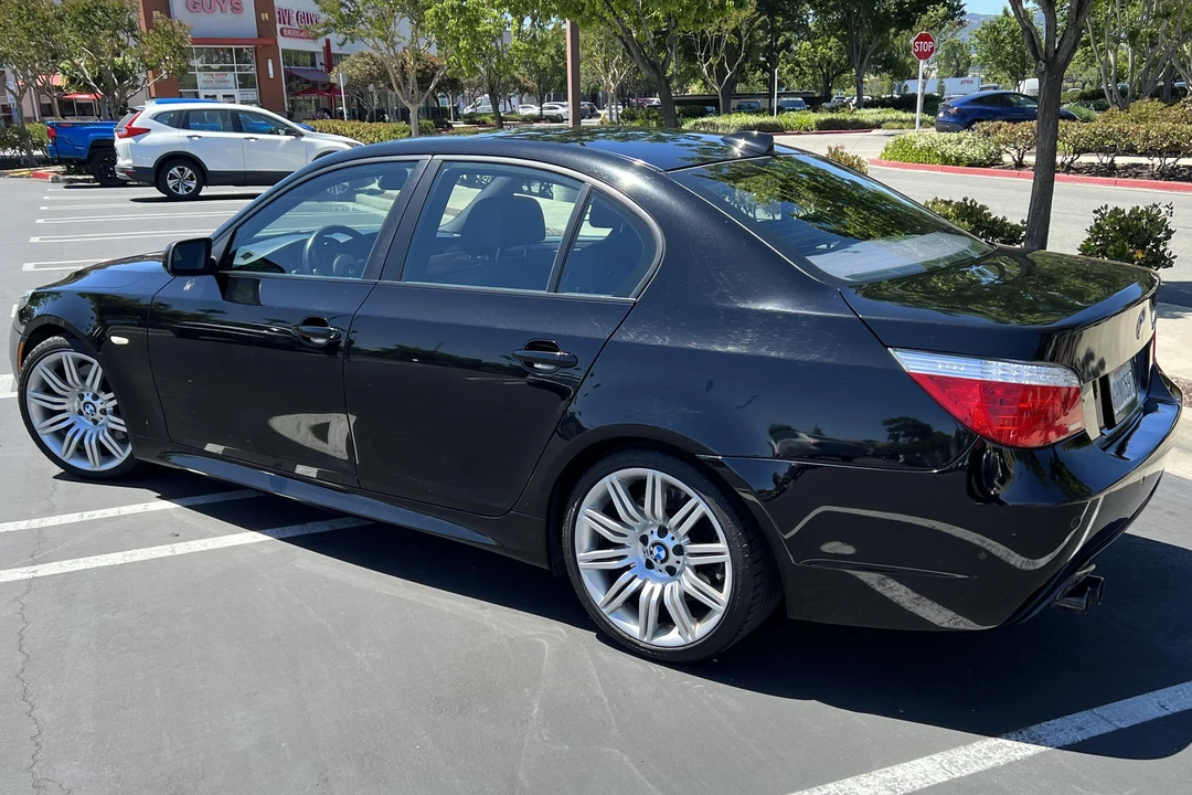 2010 BMW 5 Series - Image 4 of 31