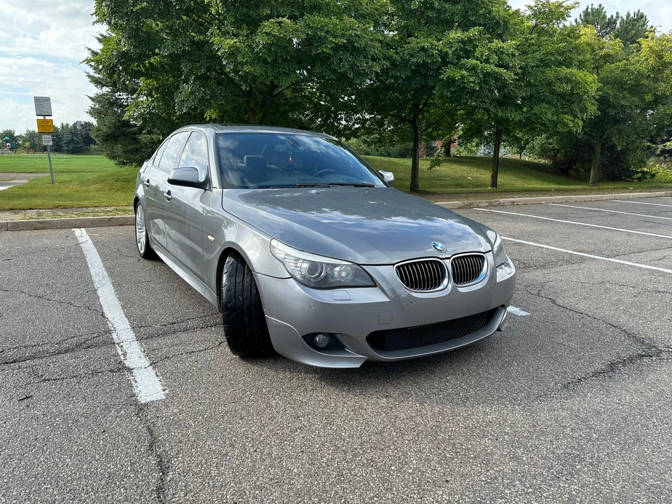 2010 BMW E60 545i & 550i Sedan - Image 18 of 31