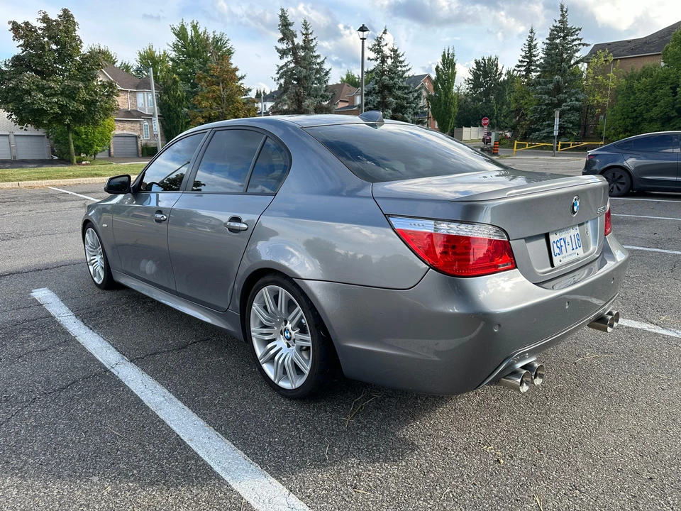 2010 BMW E60 545i & 550i Sedan - Image 11 of 31