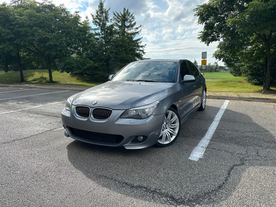 2010 BMW E60 545i & 550i Sedan - Image 7 of 31