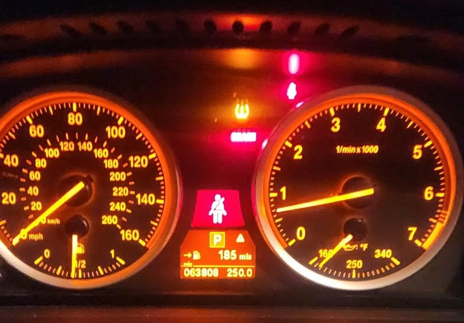 2010 BMW E63/E64 645Ci & 650i - Image 8 of 8