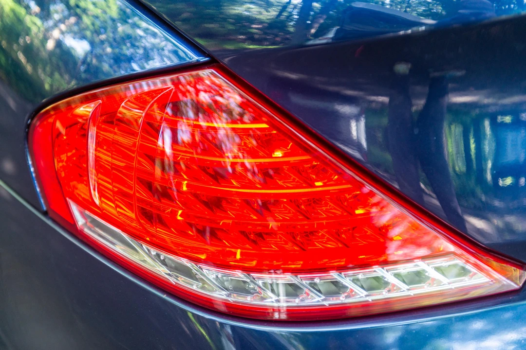 2010 BMW E63/E64 645Ci & 650i - Image 29 of 31