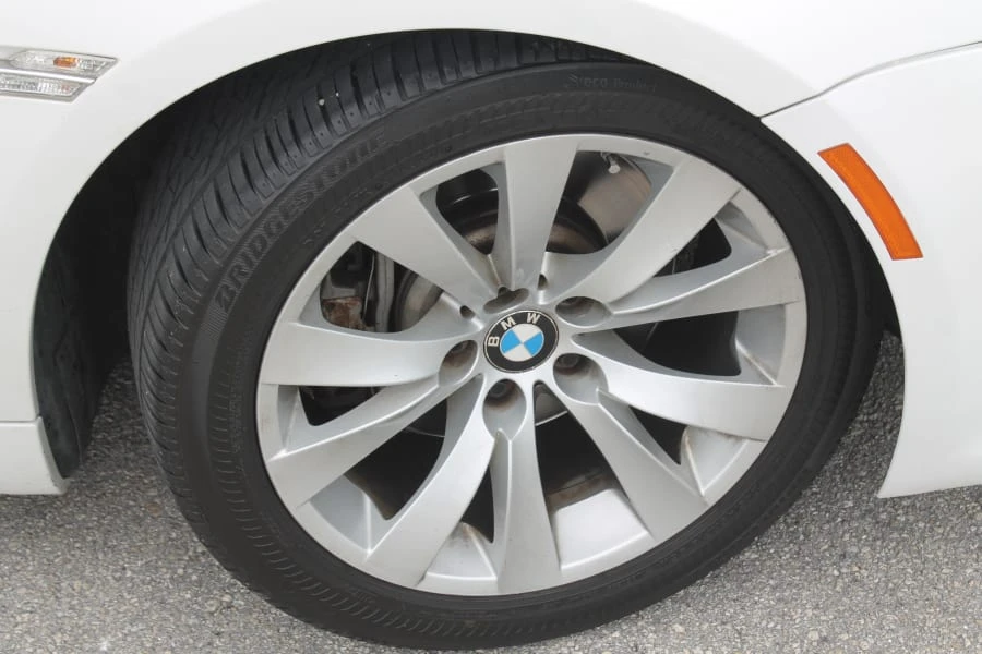 2010 BMW E63/E64 645Ci & 650i - Image 9 of 23