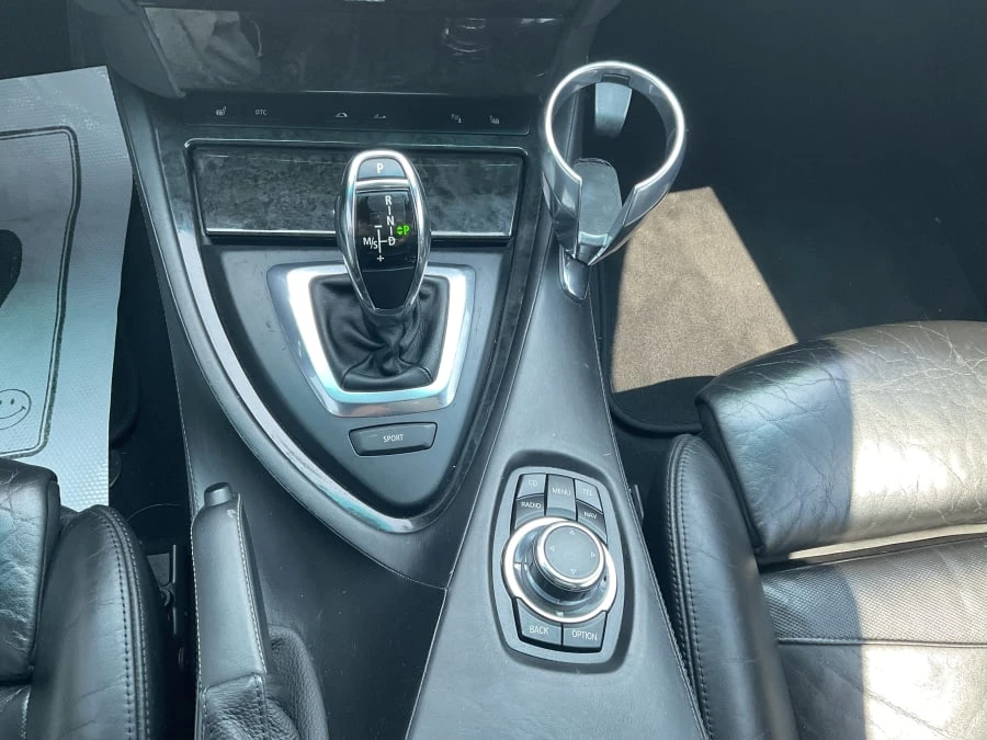 2010 BMW E63/E64 645Ci & 650i - Image 13 of 15