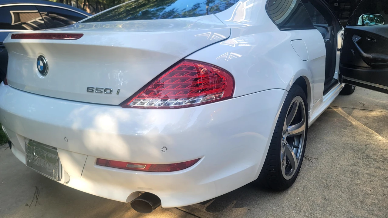 2010 BMW E63/E64 645Ci & 650i - Image 8 of 31