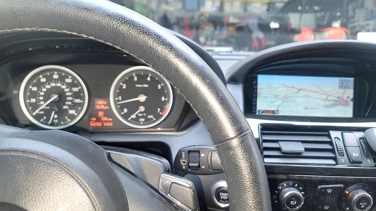 2010 BMW E63/E64 645Ci & 650i - Image 25 of 31