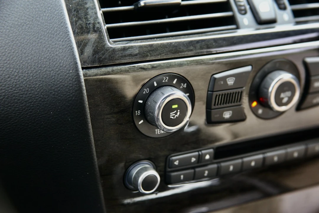 2010 BMW E63/E64 645Ci & 650i - Image 29 of 30