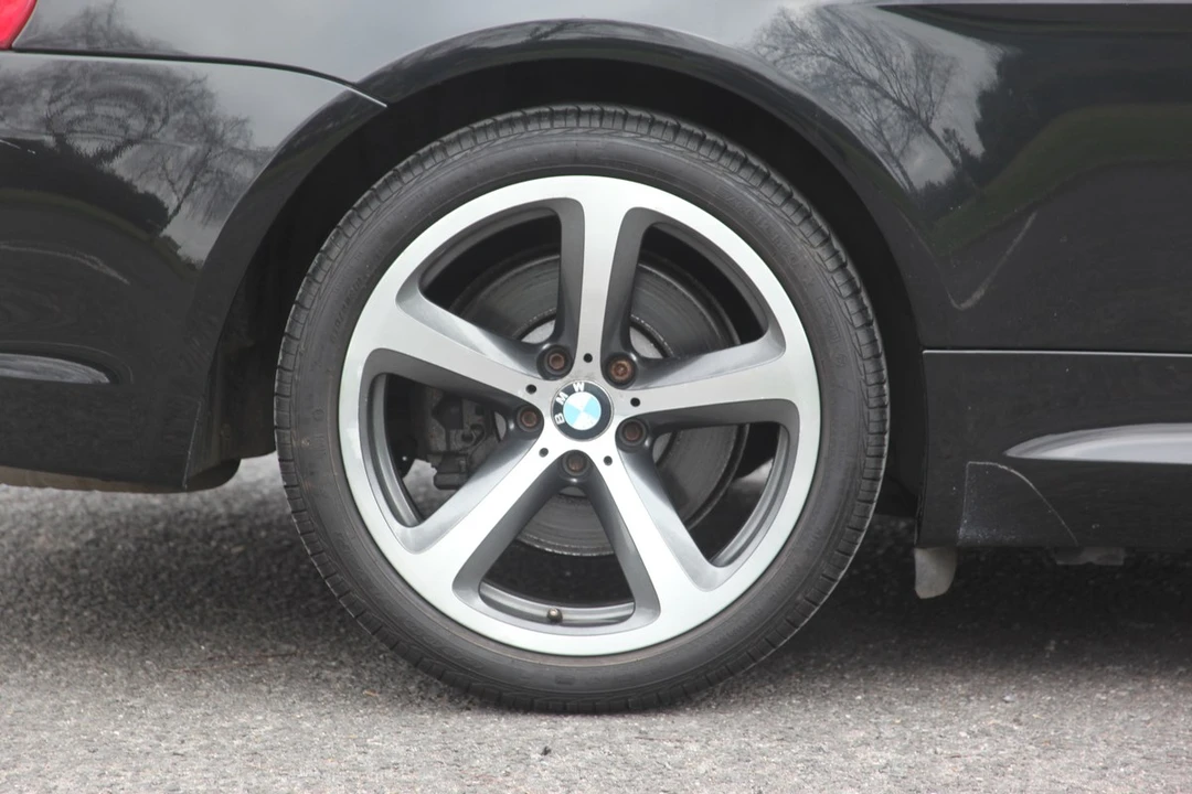 2010 BMW E63/E64 645Ci & 650i - Image 18 of 30