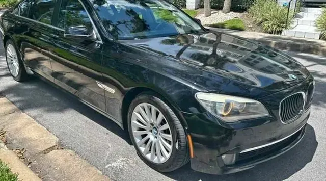 2010 BMW 7 Series 750Li xDrive Sedan