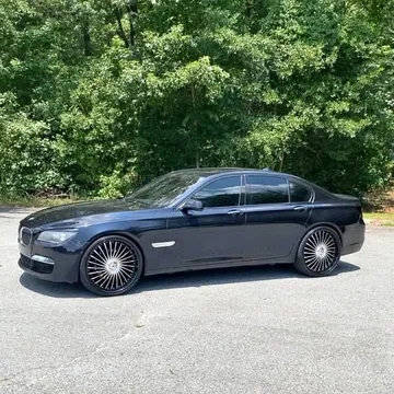 2010 BMW 7 Series 750i Sedan 4D