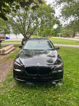 2010 BMW 750i xDrive Sedan 4D