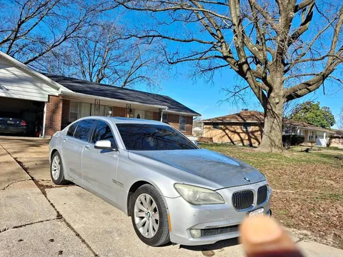 2010 BMW 7 Series 750i xDrive Sedan 4D
