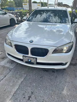 2010 BMW 750i Sedan