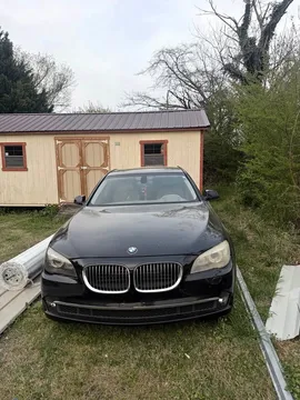 2010 BMW 7 Series 750i Sedan
