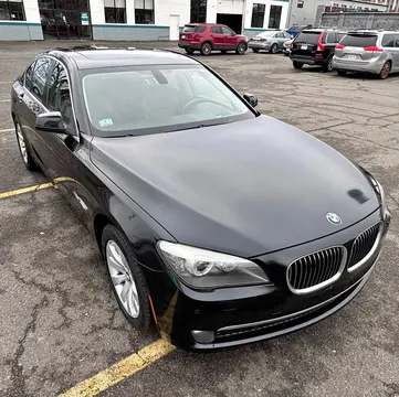 2010 BMW 750i xDrive Sedan