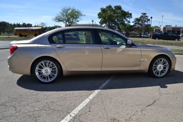 2010 BMW F01/F02 7 Series - Image 3 of 8