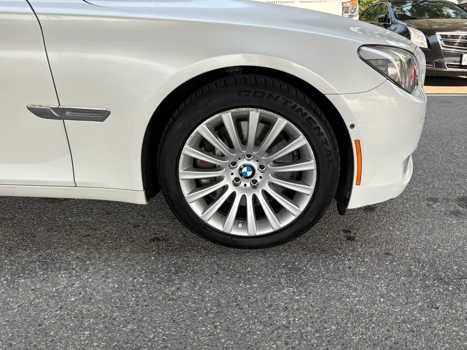 2010 BMW Alpina - Image 4 of 22