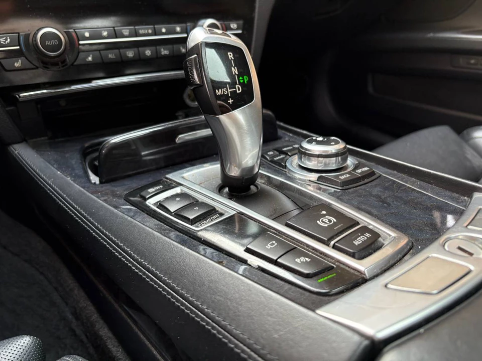2010 BMW Alpina - Image 14 of 22