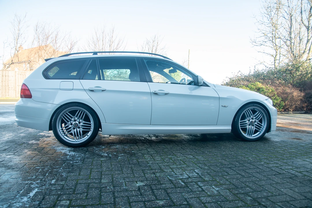 2011 BMW Alpina B3 - Image 8 of 31