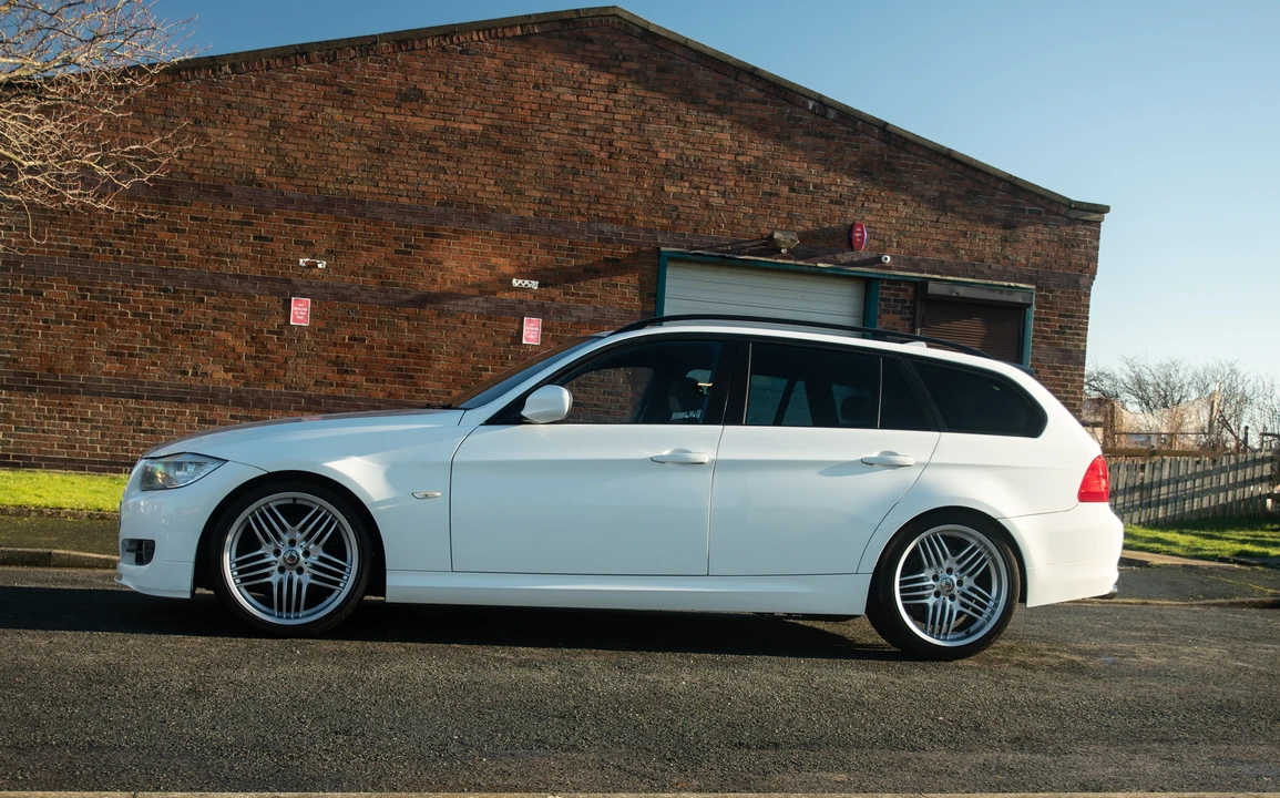 2011 BMW Alpina B3 - Image 12 of 31