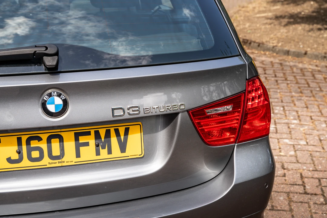 2010 BMW Alpina B3 - Image 24 of 31