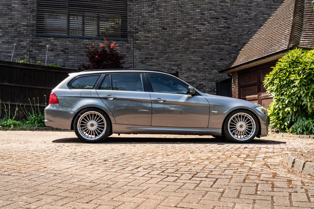 2010 BMW Alpina B3 - Image 16 of 31