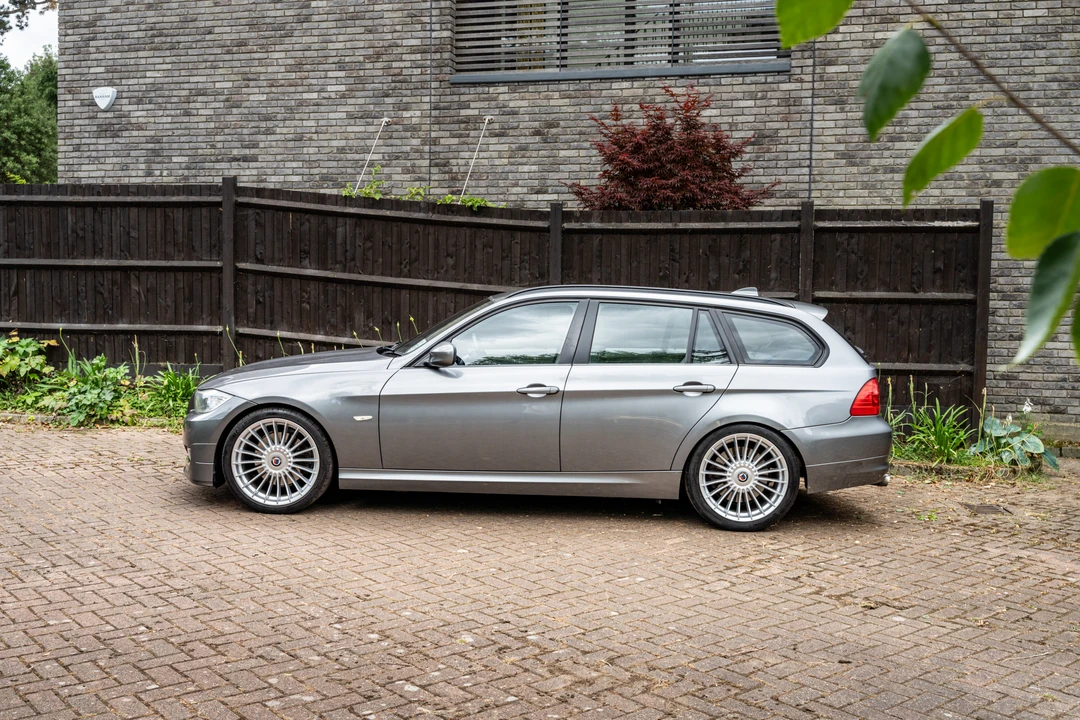 2010 BMW Alpina B3 - Image 5 of 31