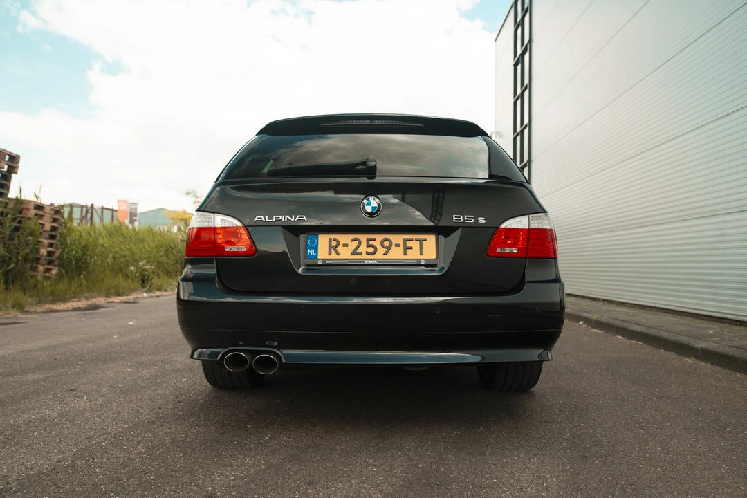 2010 BMW Alpina B5 - Image 25 of 31